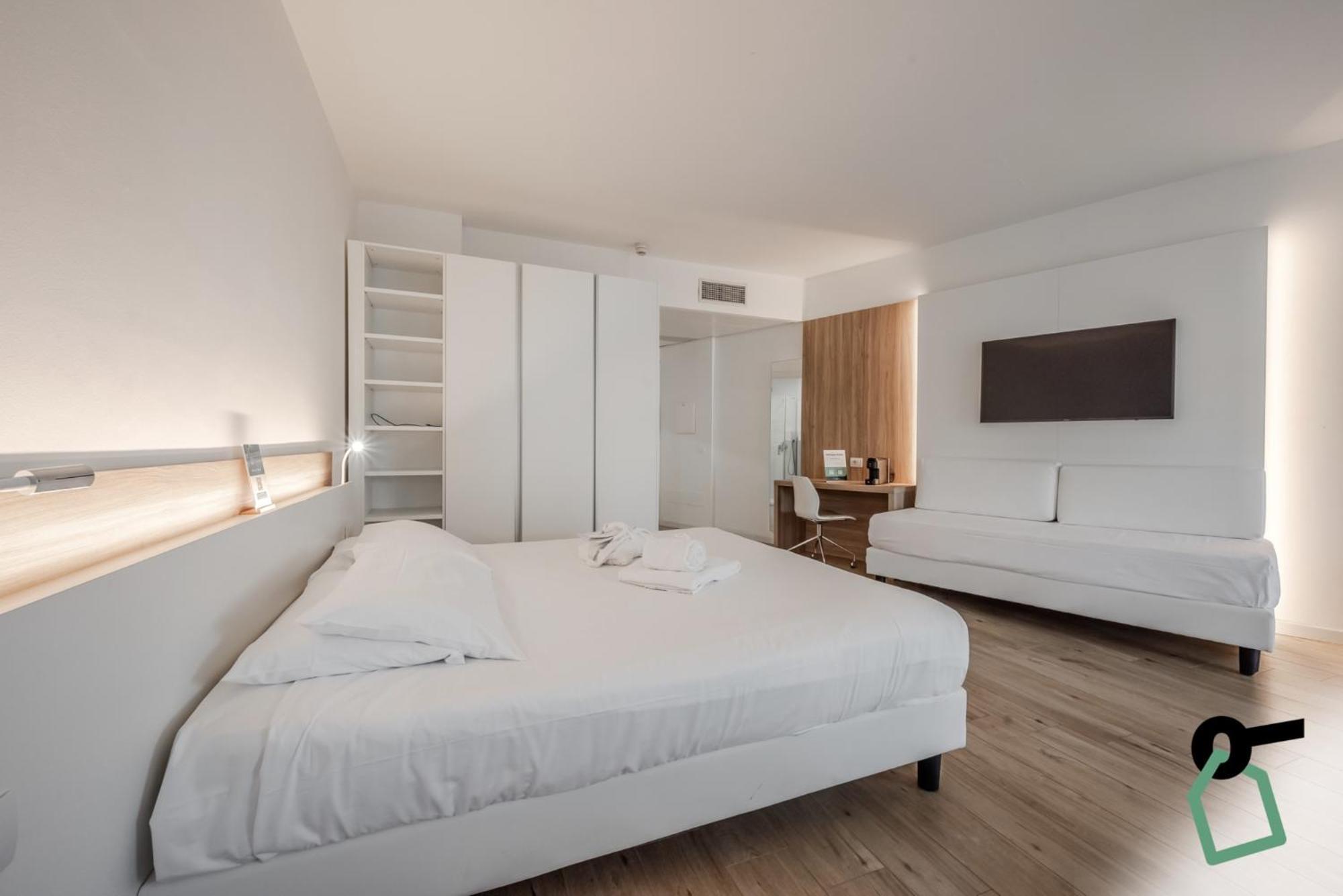 Hotiday Collection - Hotel Tirrenia