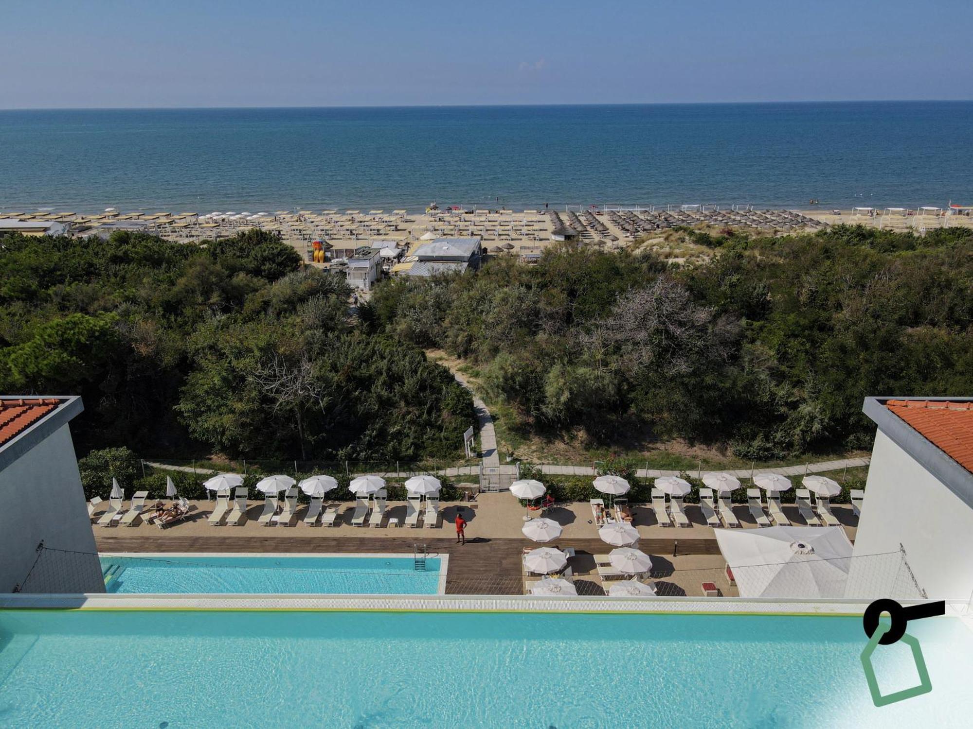 Hotel Hotiday Collection - 5*